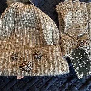 VS hat and mitten set
